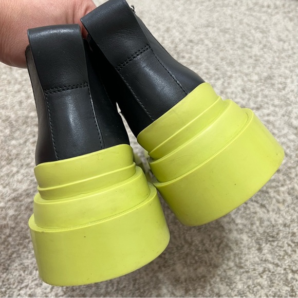 Bottega Veneta Tire Chelsea Boot Black Seagrass Women's Size 37 (US 7) - Picture 10 of 14